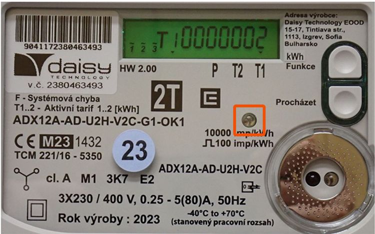 blikání metrologické diody signalizuje průchod elektrické energie