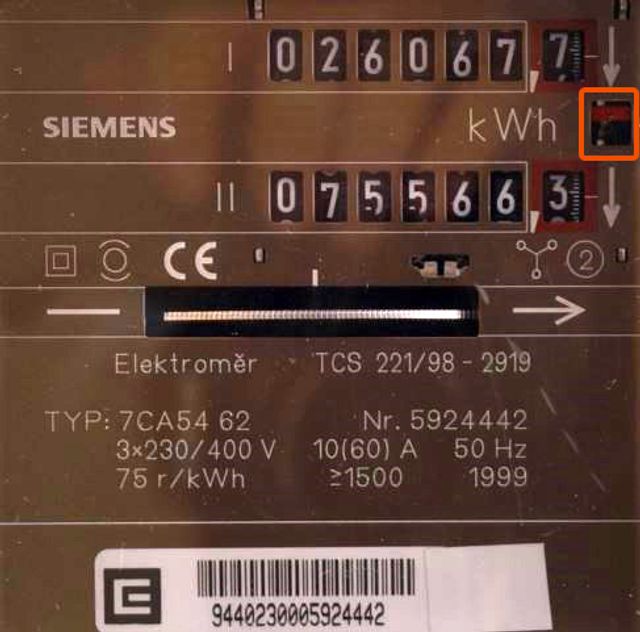 Červený přepínač nahoře = vysoký tarif