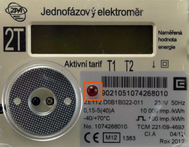 blikání metrologické diody signalizuje průchod elektrické energie